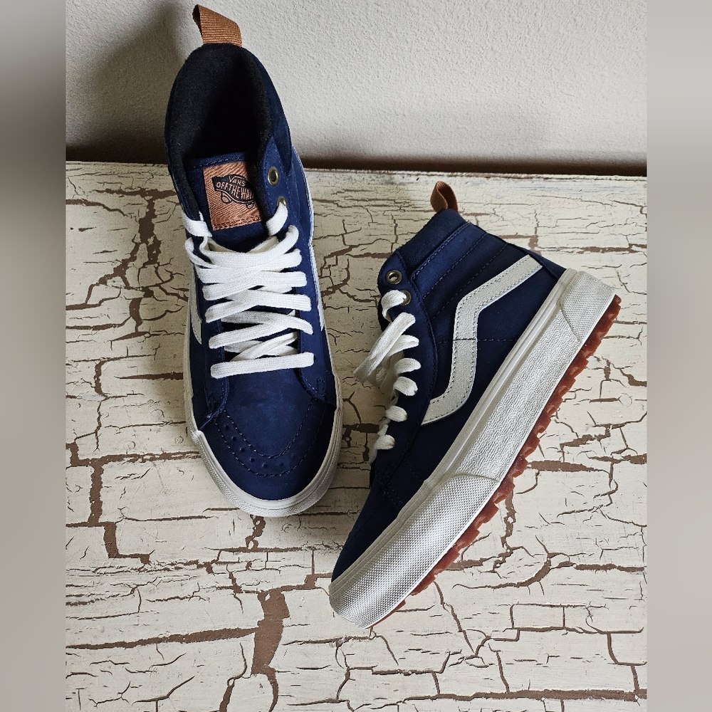 NWOB Vans 4.5 Men 6 Women MTE Primaloft Ultra Cush